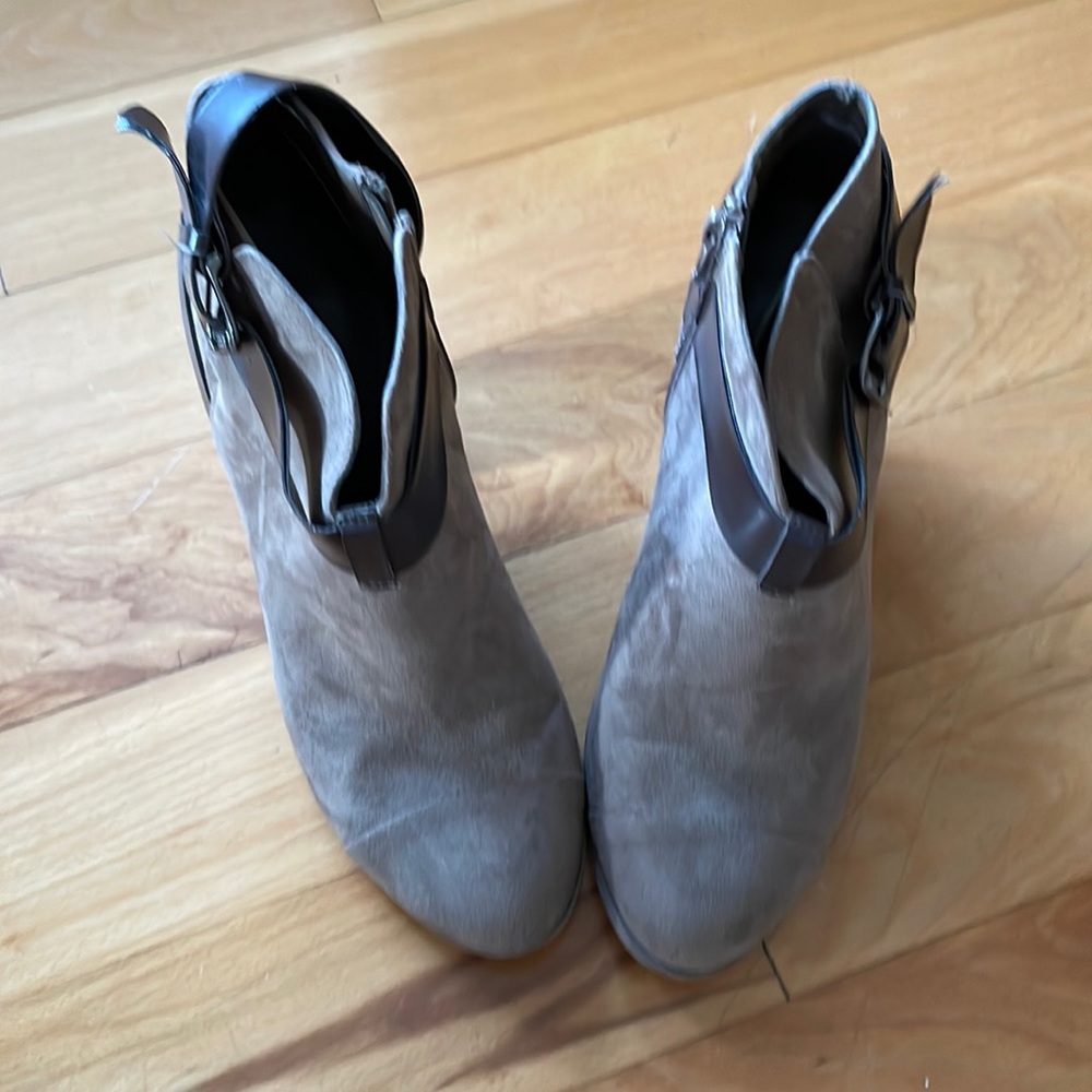 Size 7.5 brown booties.